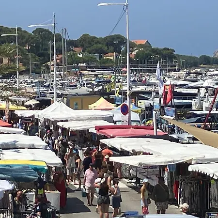 Front De Deux Chez Germaine Six-Fours-les-Plages