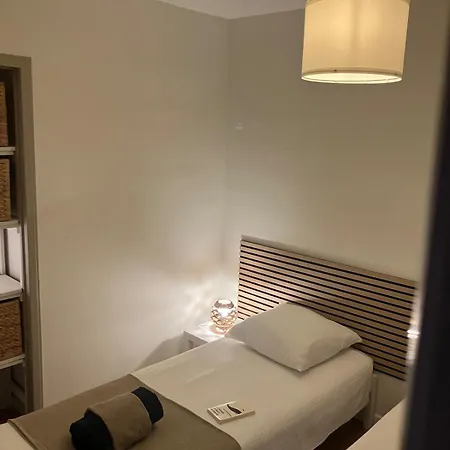 Front De Deux Chez Germaine Six-Fours-les-Plages