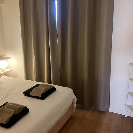 Front De Deux Chez Germaine Apartman