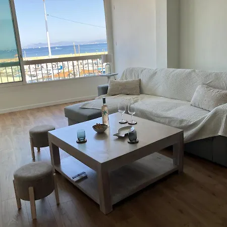 Front De Deux Chez Germaine Six-Fours-les-Plages